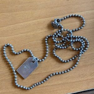 Long Girl Power necklace with gem